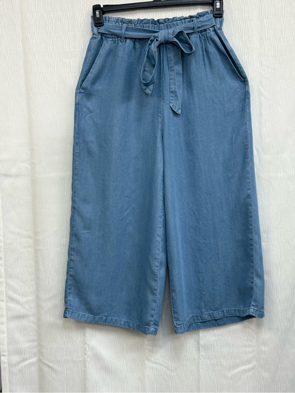 Love Tree Light Blue Wide-Leg Cropped Pants with Tie Waist